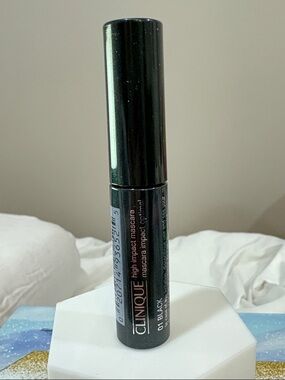 10/$60: Clinique High Impact Mascara 3.5mL BNIB